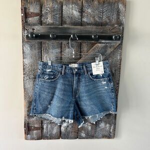 New w/Tags Women's Abercrombie & Fitch The Boyfriend Short Mid Rise